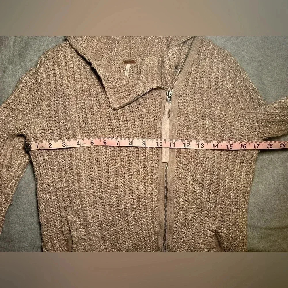 Free People Asymmetrical zip up knit sweater taupe size XS - Picture 6 of 9
